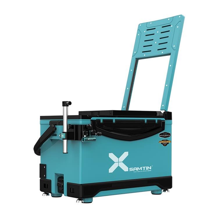 THE FACTORY'S 3500BX IS LIGHT ENOUGH TO BE ABLE TO RIDE A MULTI-PURPOSE FISHING TANK WITH A 2023 NEW BACK